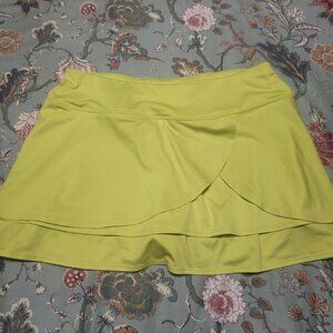 Athleta Fly By Tiered Skirt/Skort Yellow Size Medium